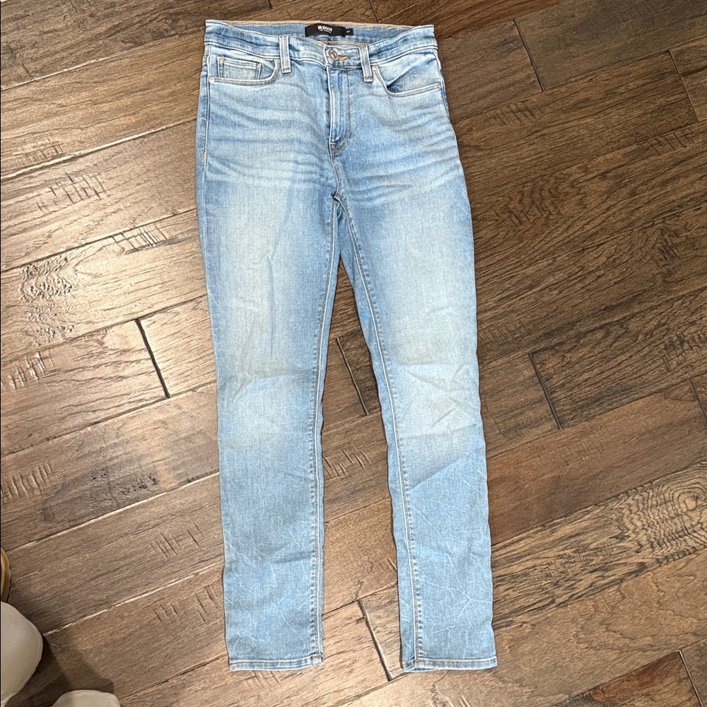 Hudson Jeans women’s Skinny Fit in Faded Blue